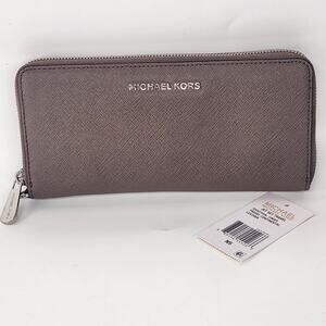 Michael Kors Jet Set Travel Continental Saffiano Leather Wallet Taupe Classic
